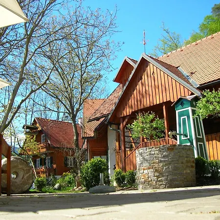 斯特韦伯旅馆 Schwanberg